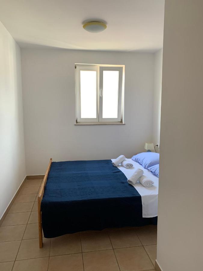 Apartments Happy Stay Center Baska Exteriör bild