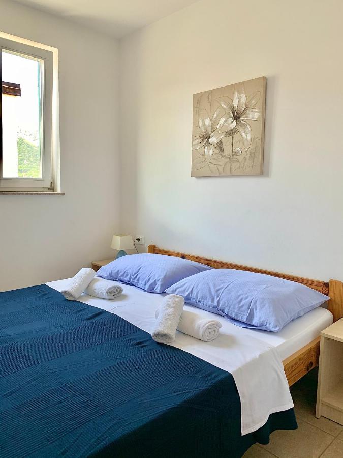 Apartments Happy Stay Center Baska Exteriör bild