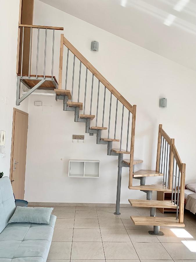 Apartments Happy Stay Center Baska Exteriör bild