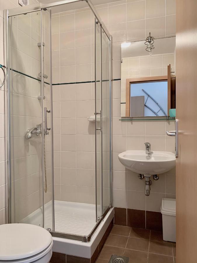 Apartments Happy Stay Center Baska Exteriör bild