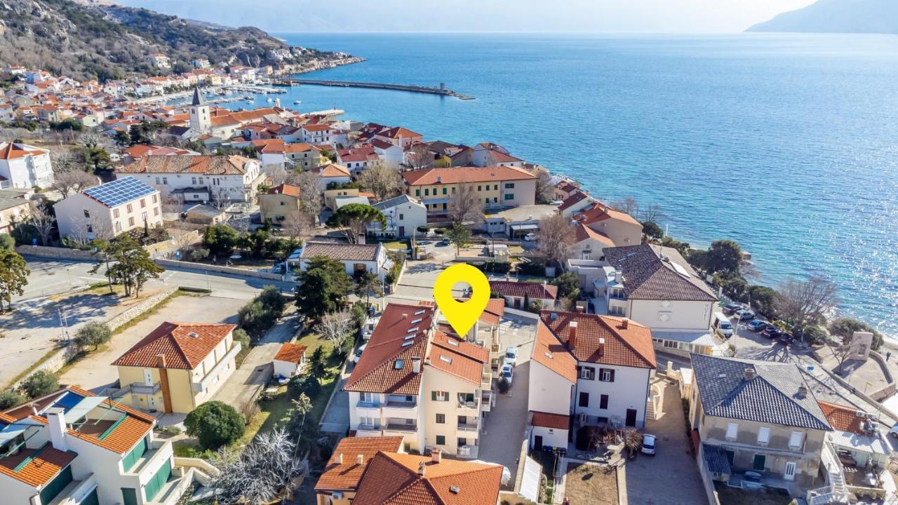 Apartments Happy Stay Center Baska Exteriör bild