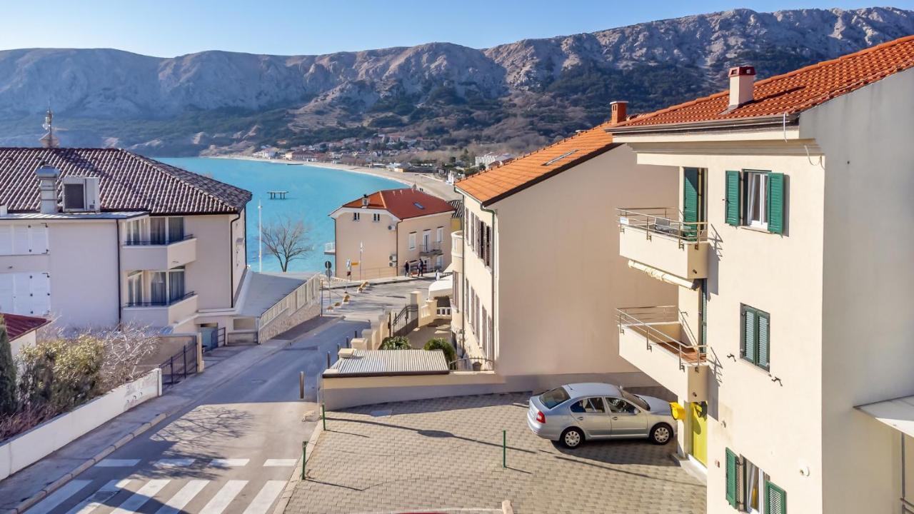 Apartments Happy Stay Center Baska Exteriör bild
